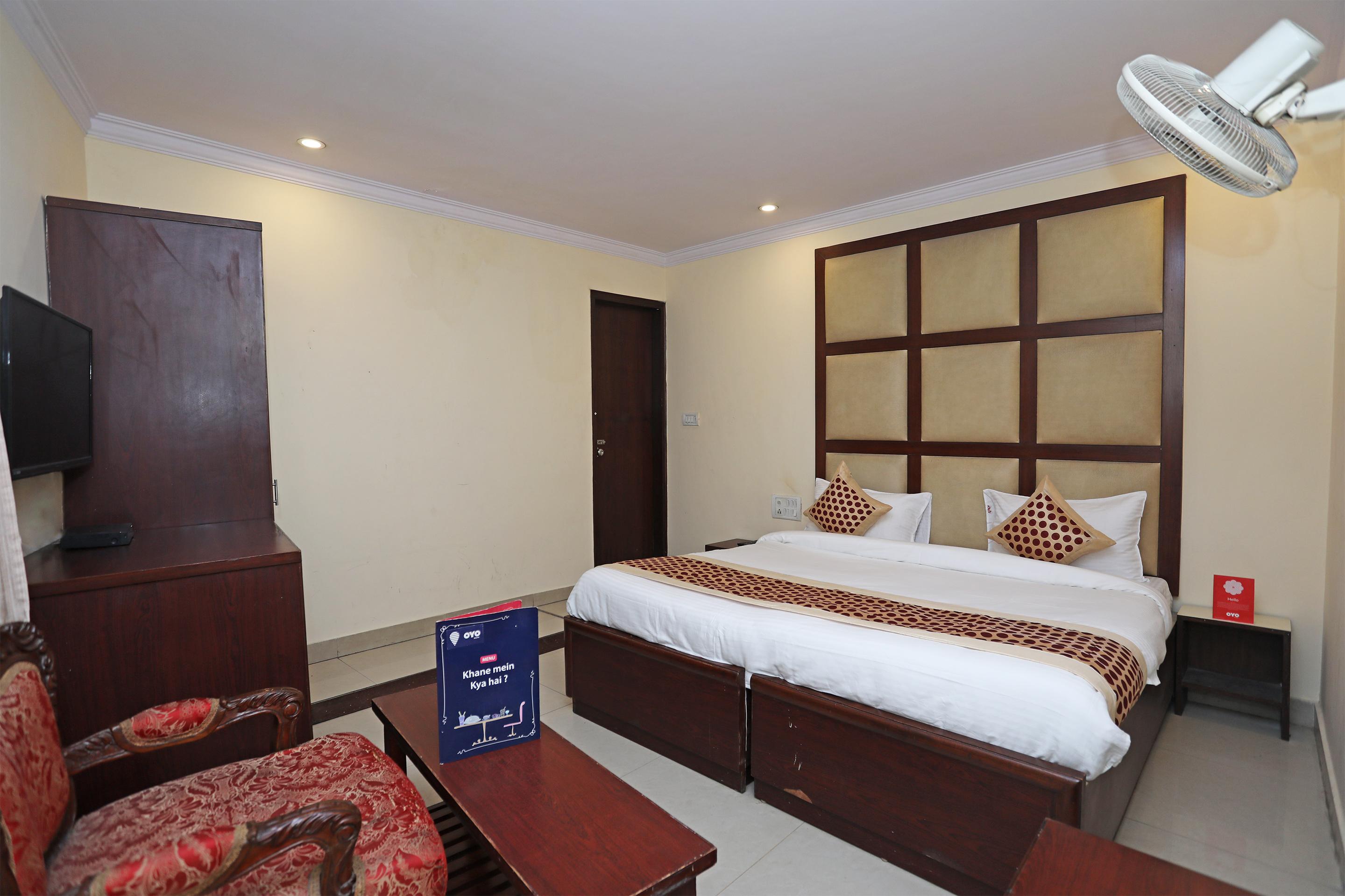 Capital O 10750 Hotel Vivek نيودلهي المظهر الخارجي الصورة