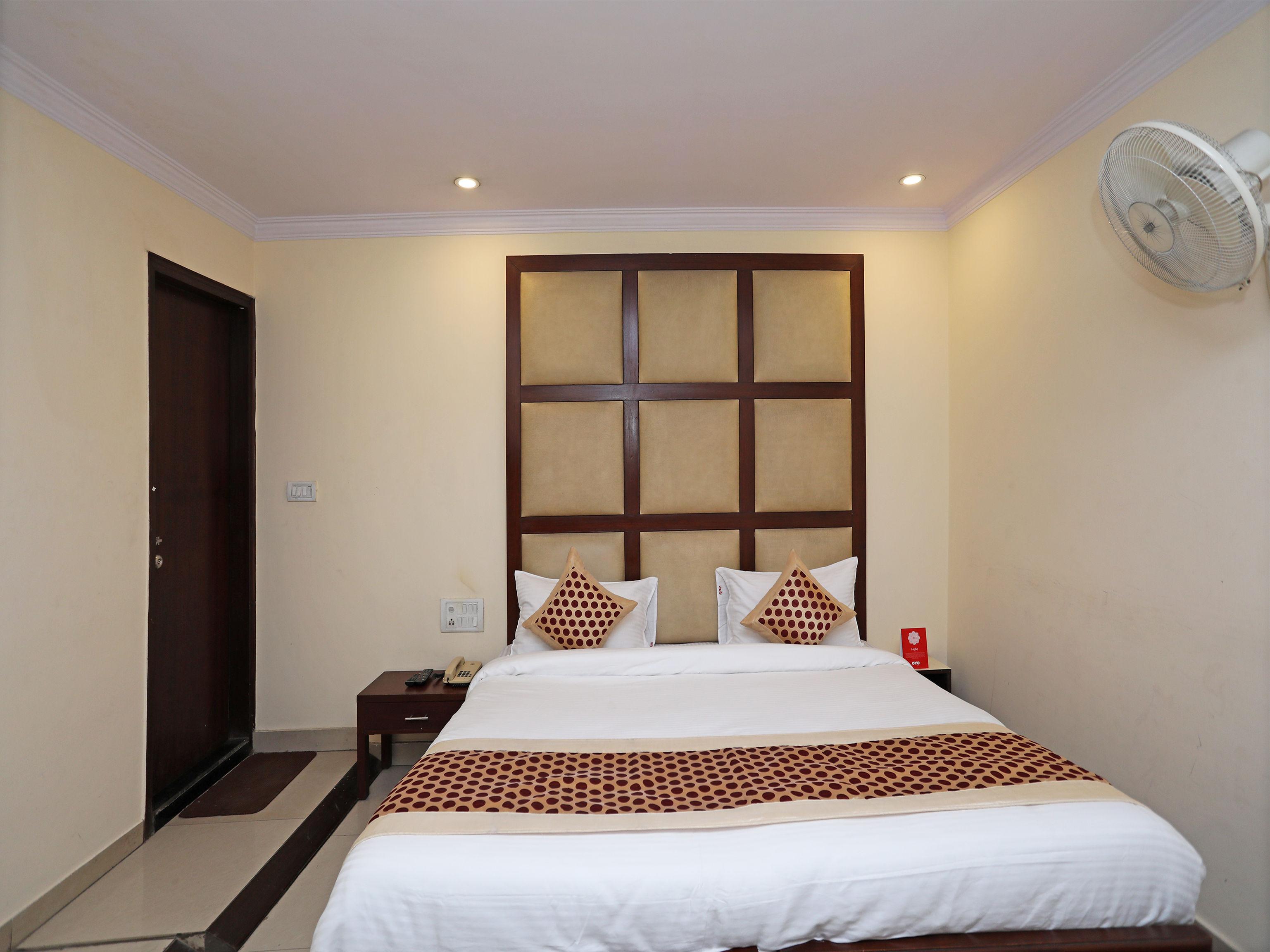 Capital O 10750 Hotel Vivek نيودلهي المظهر الخارجي الصورة