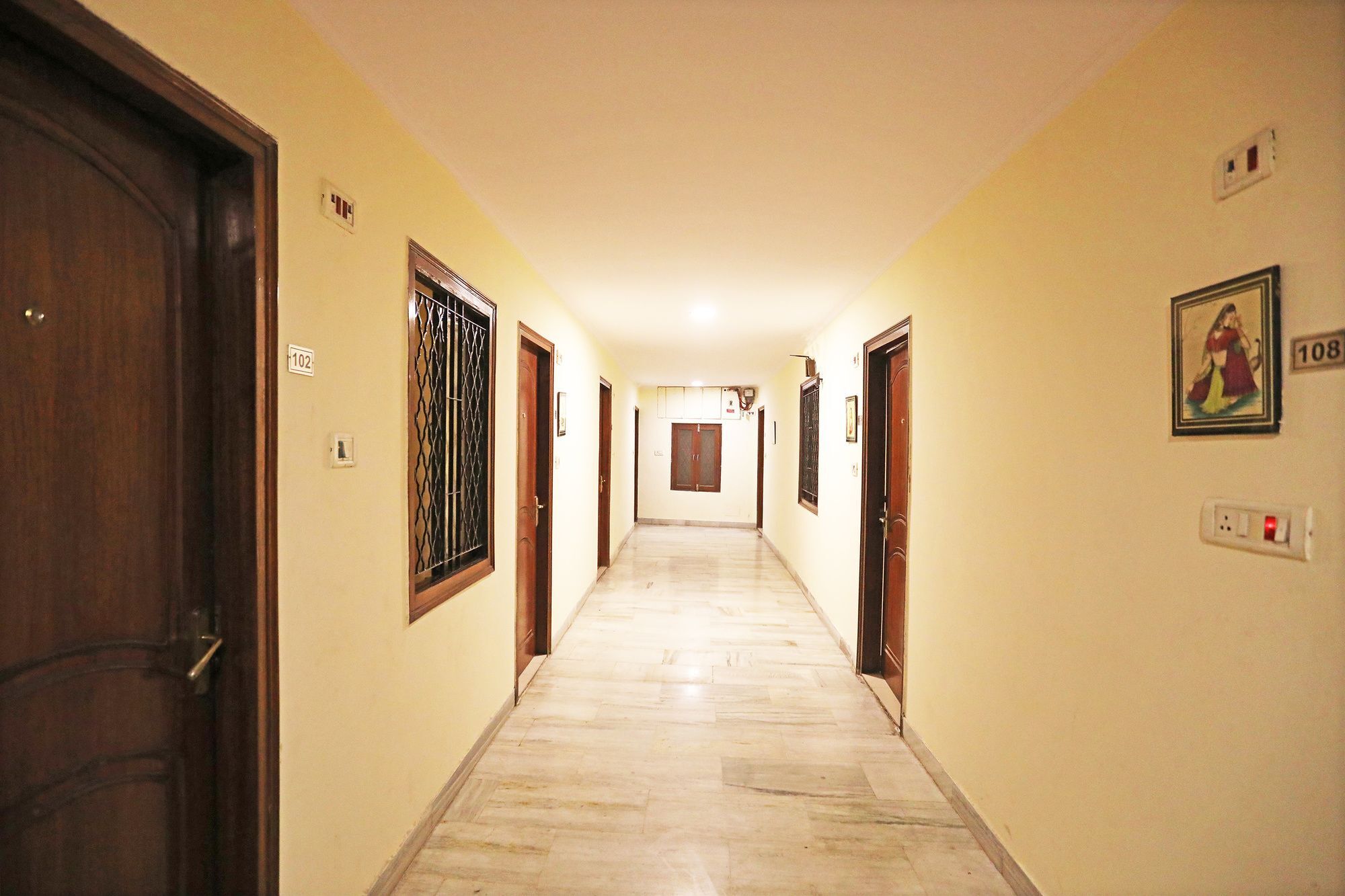 Capital O 10750 Hotel Vivek نيودلهي المظهر الخارجي الصورة